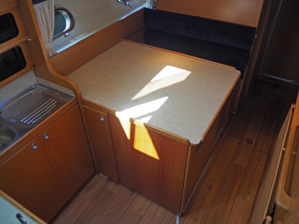 Cabin en avant, H&eacute;bergements